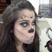 Finalizando Make Caveira Mexicana