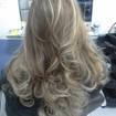 Cliente loira natural com reflexo californiano Ombre Hair - Mechas Platinadas