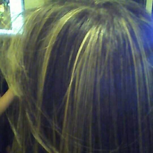 Luzes e selagem de fios cabelo cabeleireiro(a)
