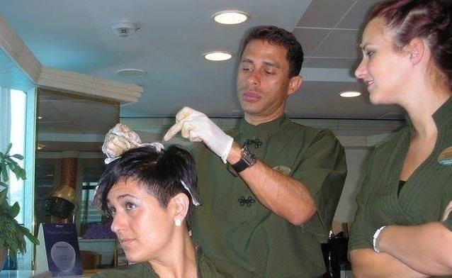 Corte e cor cabeleireiro(a)