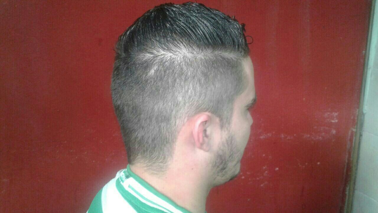 barbeiro(a) cabeleireiro(a)