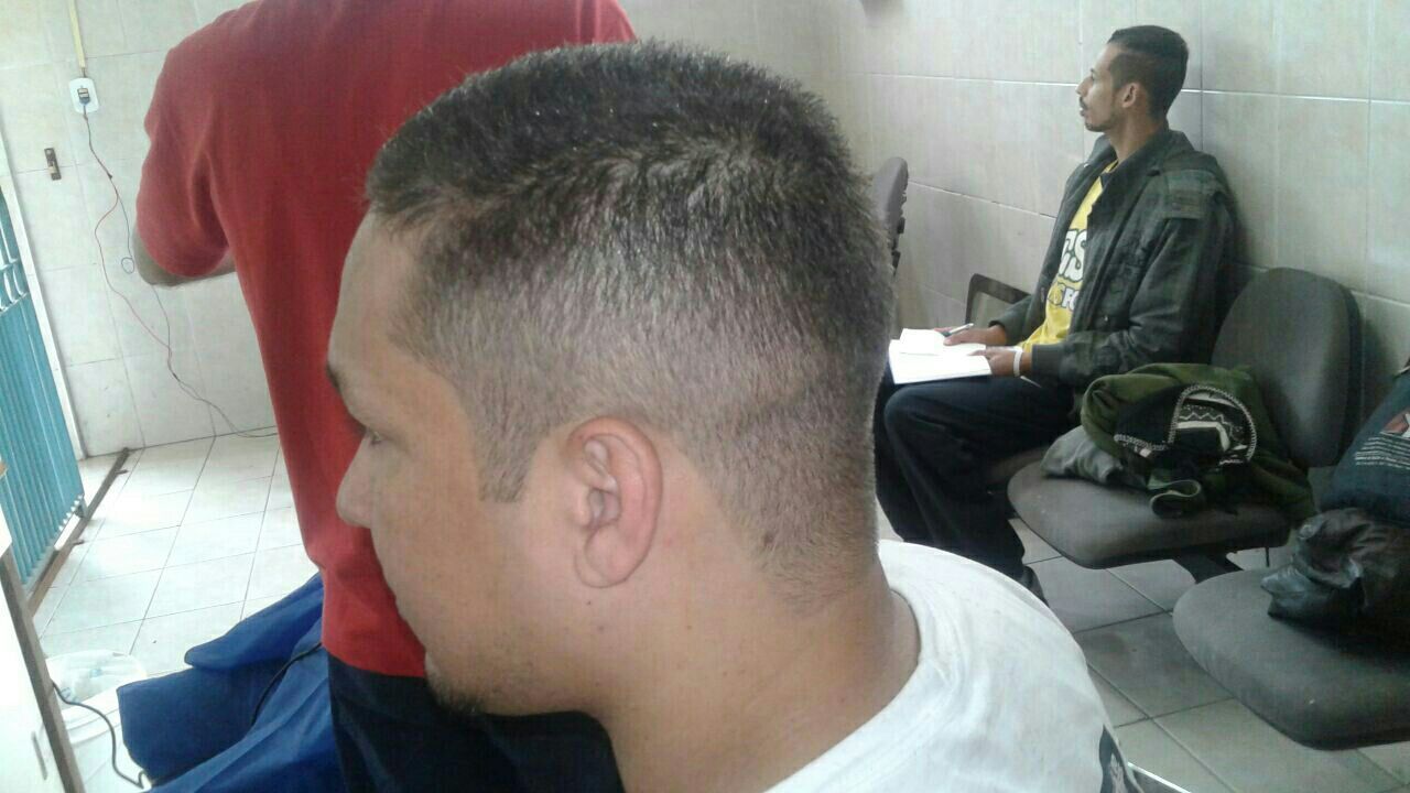 barbeiro(a) cabeleireiro(a)