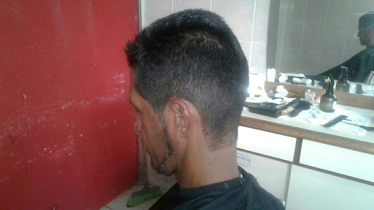 barbeiro(a) cabeleireiro(a)