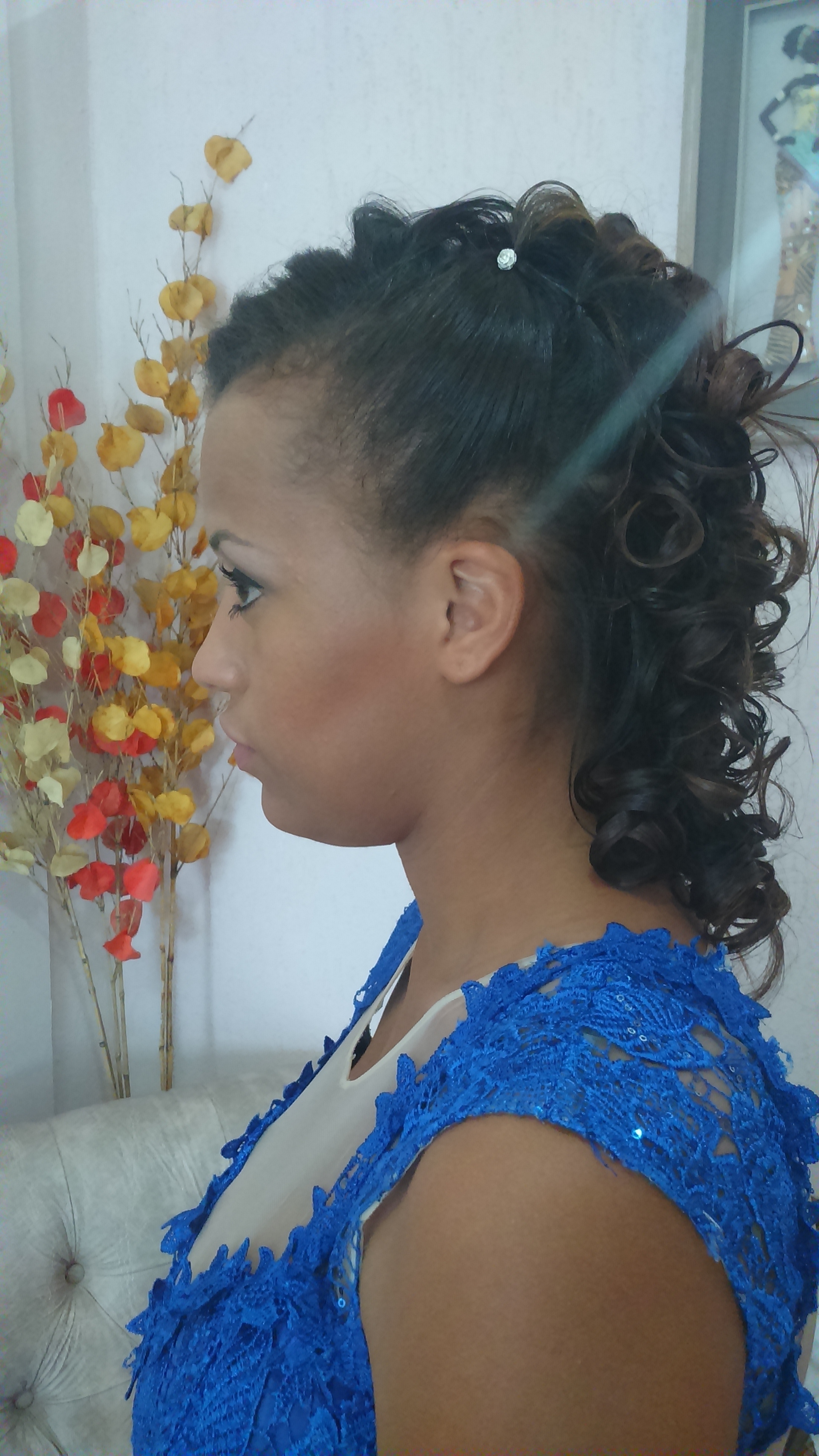 Penteado cachos soltos cabelo terapeuta
