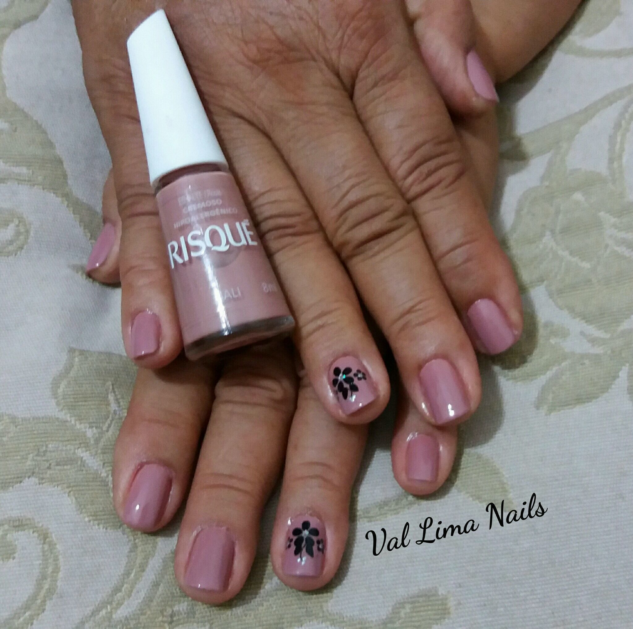 Esmaltacao #risque bali com adesivo floral 💅 unha manicure e pedicure