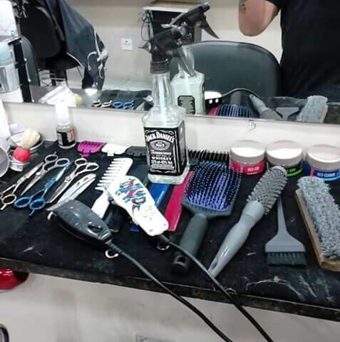 Ferramentas . cabelo barbeiro(a)