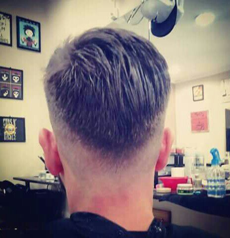 Razor Fade Pompador cabelo barbeiro(a)