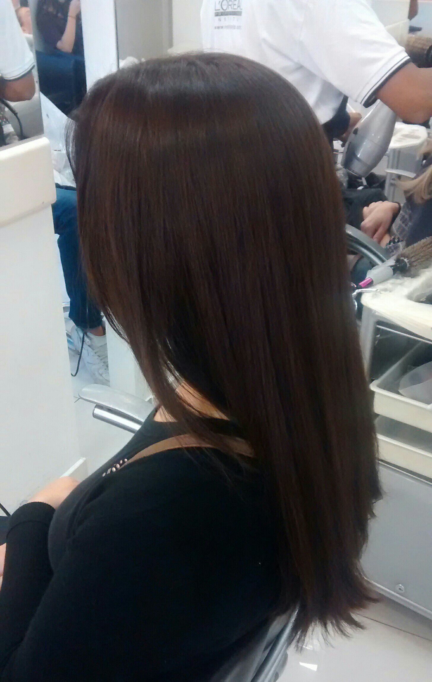 Retoque de raiz. cabelo cabeleireiro(a)