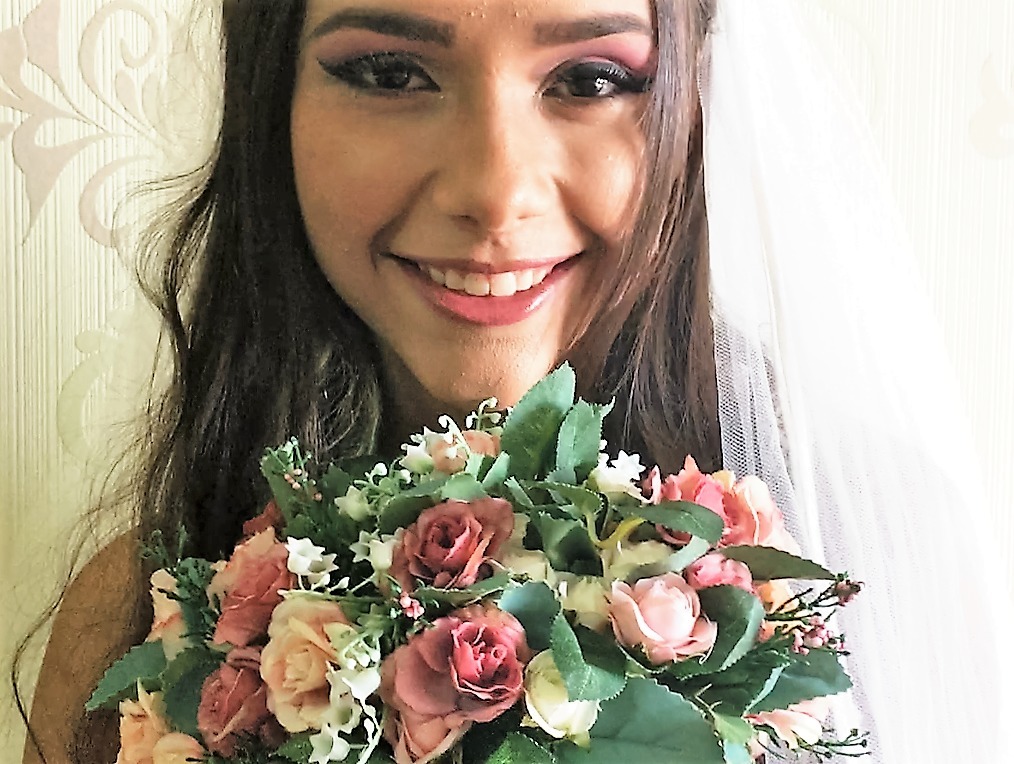 Ensaio: Noiva
Modelo: Lorena A. Sena
#mariacristinamakeupartist #makeupartist #makeupforever #ensaionoiva #makeupnoiva #makeupnoivabymariacristina maquiagem maquiador(a)