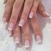Unhas em gel, com francesinha, as clientes amam
#PrediletasEmGel