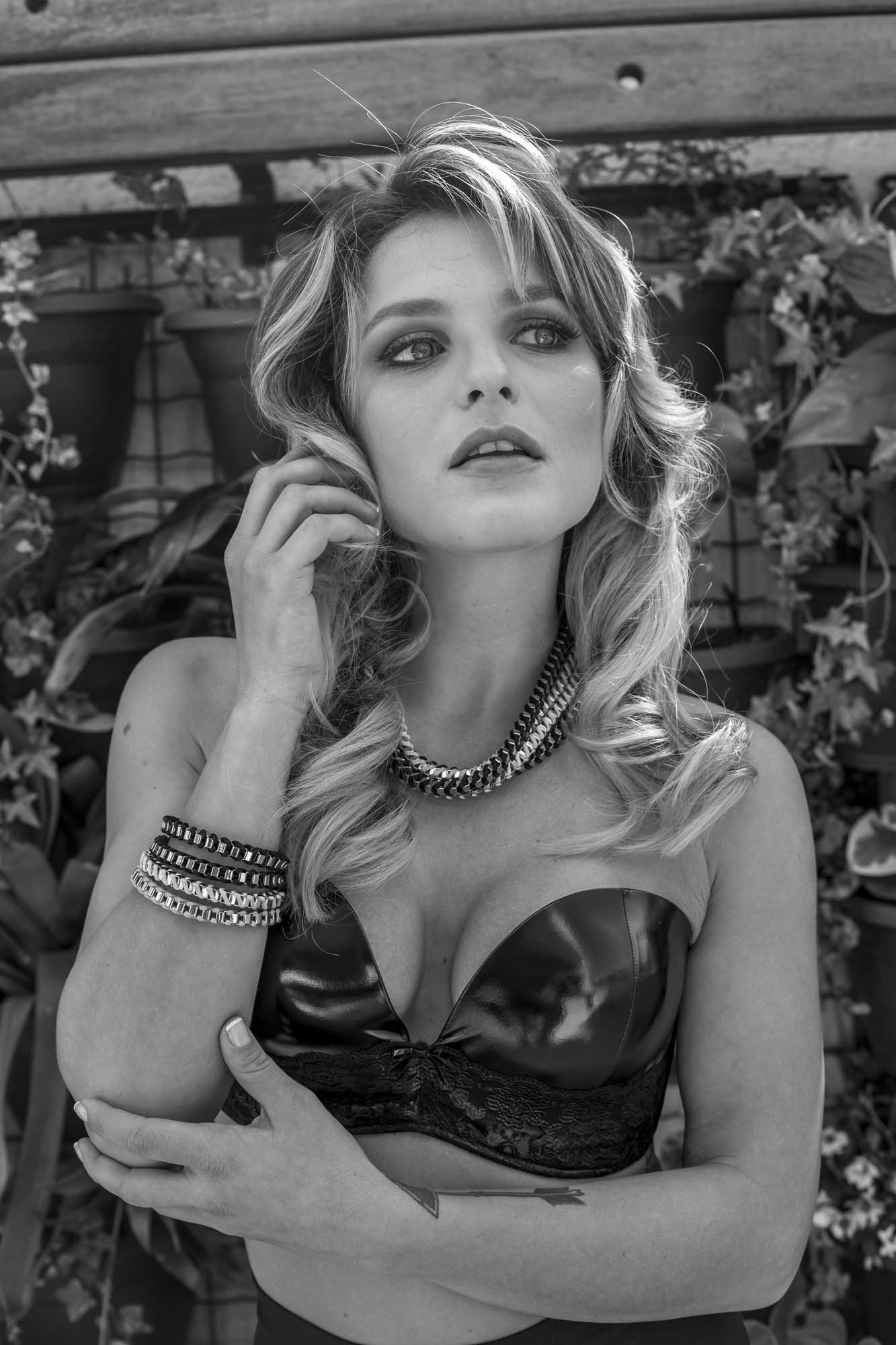 Modelo: Niege
Foto: Mucio Ricardo maquiagem maquiador(a) designer de sobrancelhas esteticista stylist / visagista