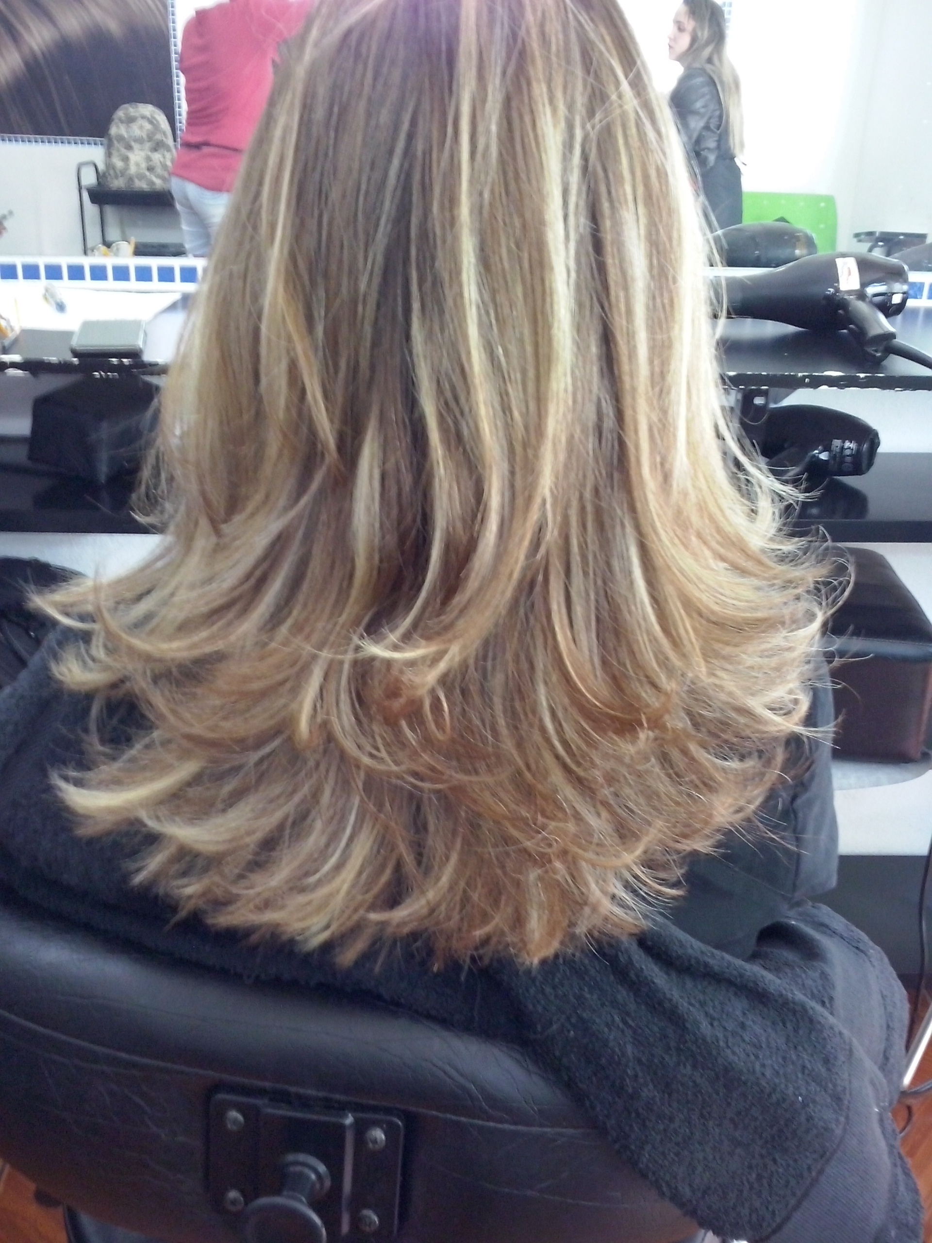Segunda aula de escova com reconstrução capilar!
Curso de cabeleireiro IESP - Santo André - SP

#cursodecabeleireiro #cabelo #reconstrução #escova cabelo cabeleireiro(a) auxiliar cabeleireiro(a)