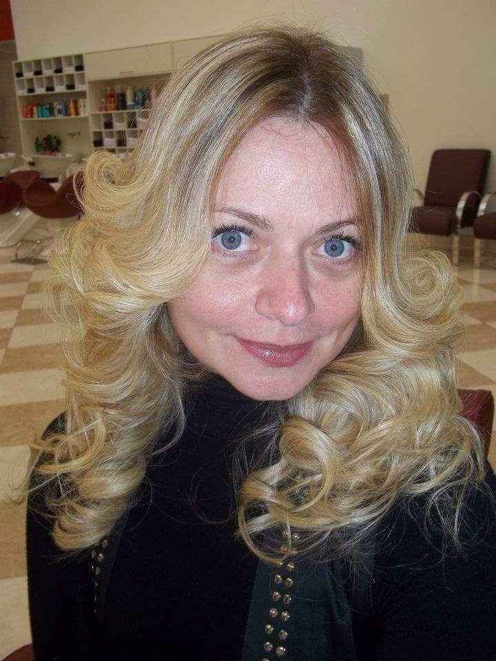 cabelo auxiliar cabeleireiro(a) gerente consultor(a)