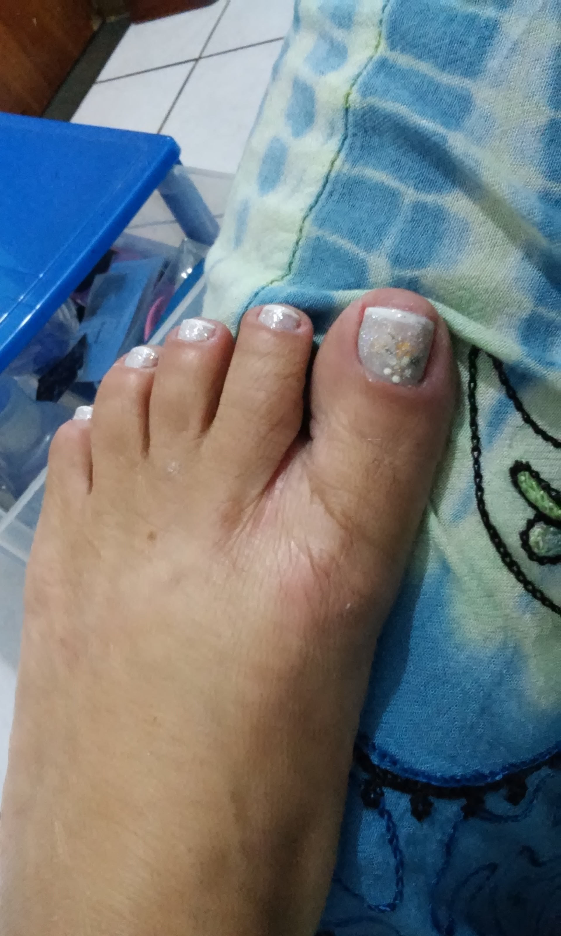 manicure e pedicure depilador(a) designer de sobrancelhas barbeiro(a) cabeleireiro(a) recepcionista