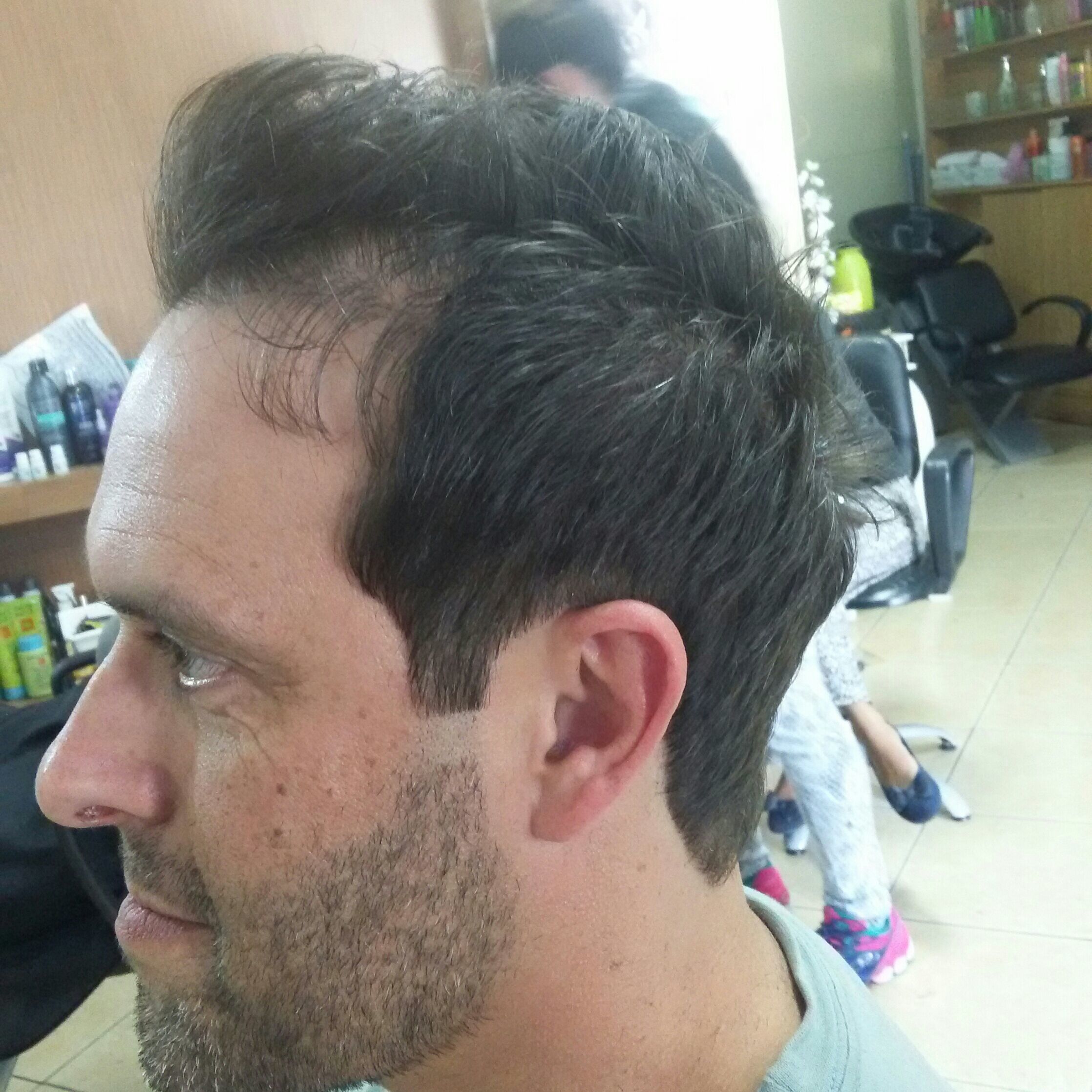 stylist / visagista