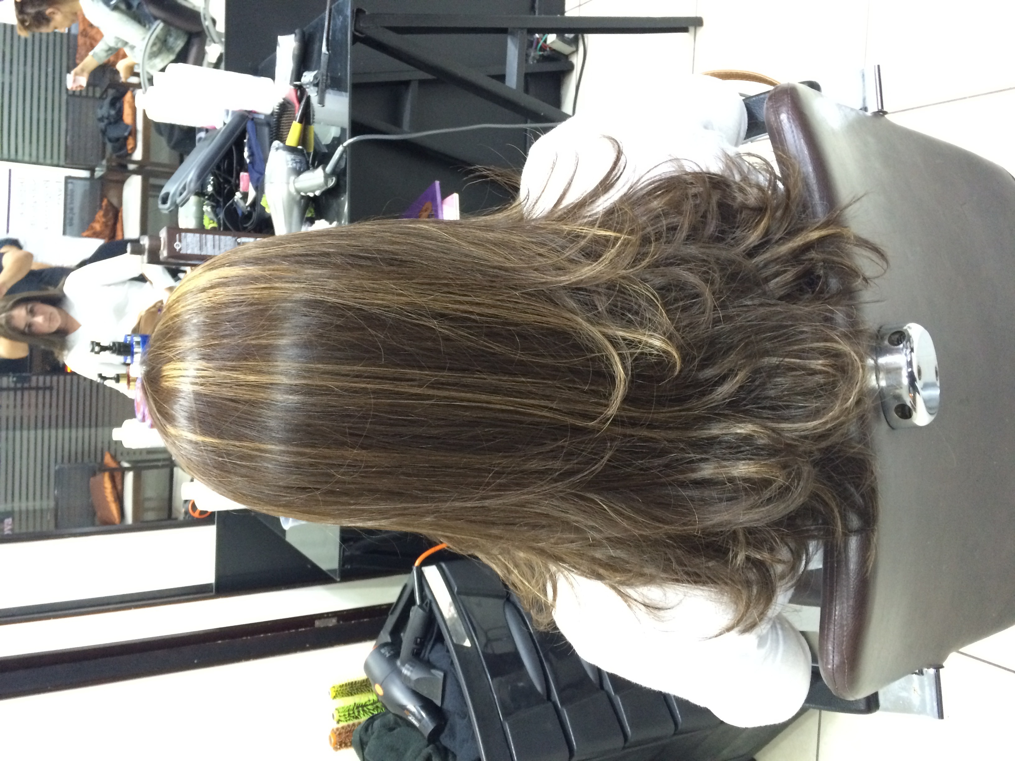 Mechas douradas, progressiva e corte cabelo cabeleireiro(a)