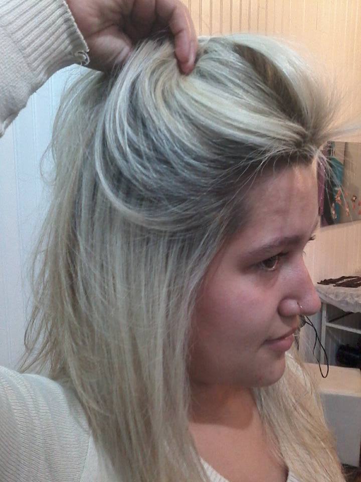 Cabelo Platinado com fundo escuro (Esfumado) cabelo