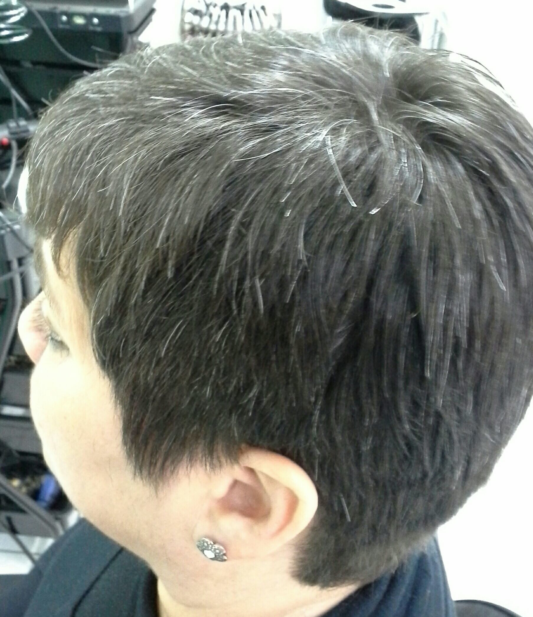 Cabelo, curto ,  atitude 
Profissional  .Vera Lúcia cabelo stylist / visagista cabeleireiro(a)