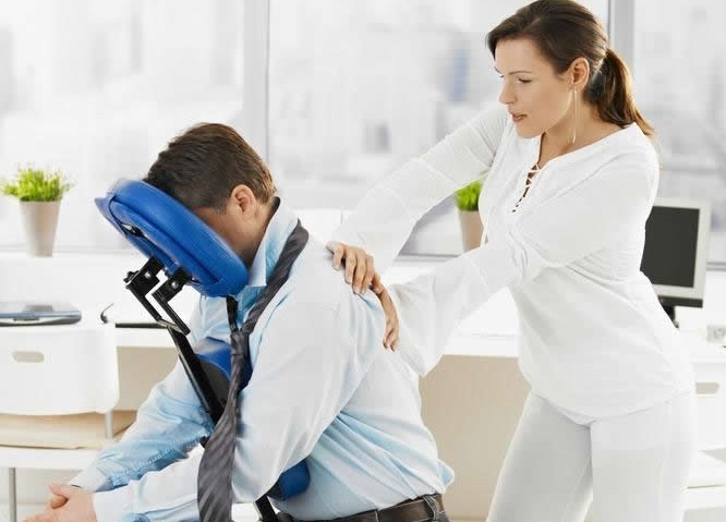 Quick massage em eventos e empresas outros massoterapeuta