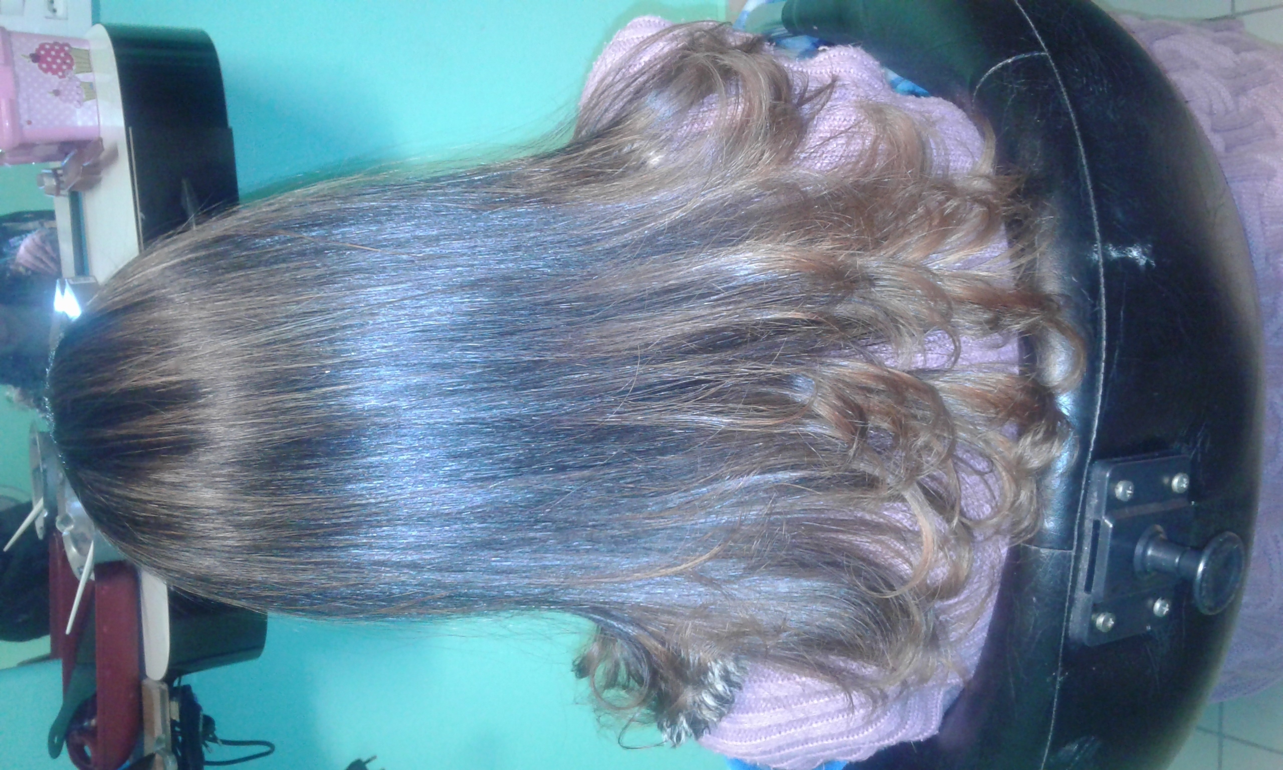 corte e californianas feita por mim 
todas meninas das fotos tenho contato para comprovar meu trabalho cabelo cabeleireiro(a) auxiliar cabeleireiro(a)