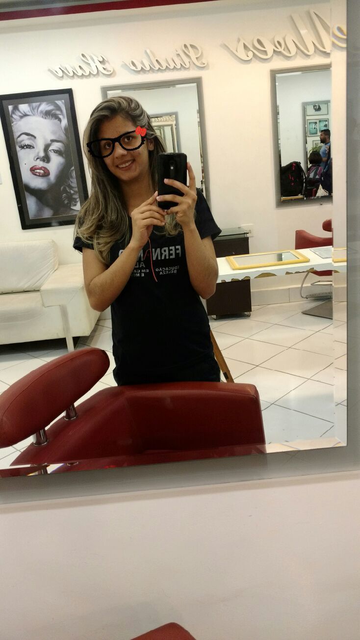 cabelo auxiliar cabeleireiro(a)