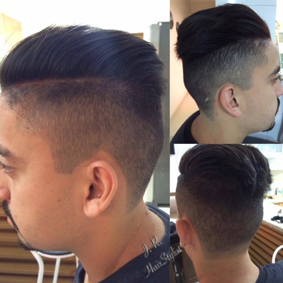 Corte masculino. #corte #cortemasculino #degrade  cabelo cabeleireiro(a) maquiador(a) designer de sobrancelhas micropigmentador(a)