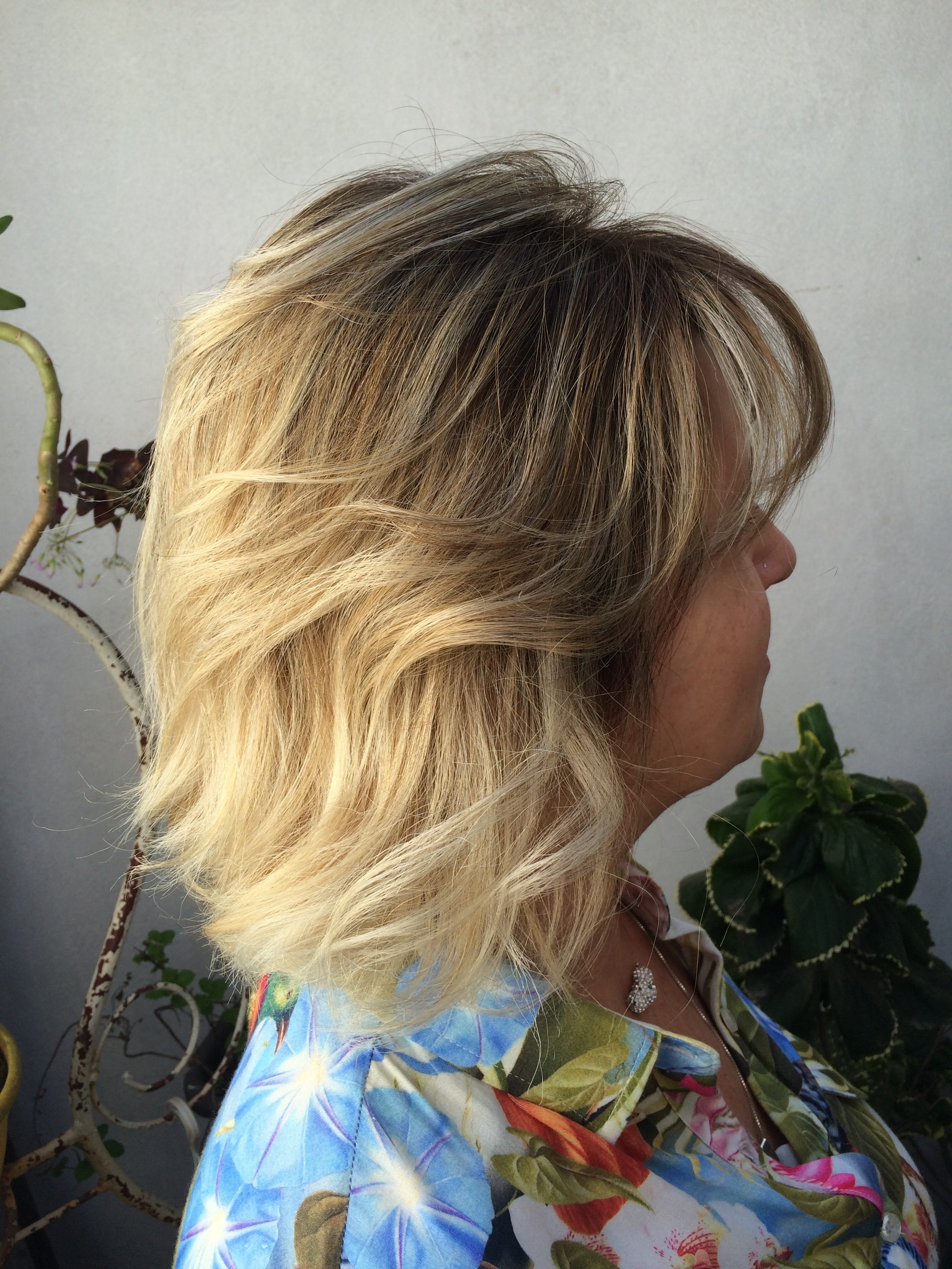 #luzes #mechas #pontasiluminadas #perolado #loiro #bythiagoseguetto cabelo auxiliar cabeleireiro(a)