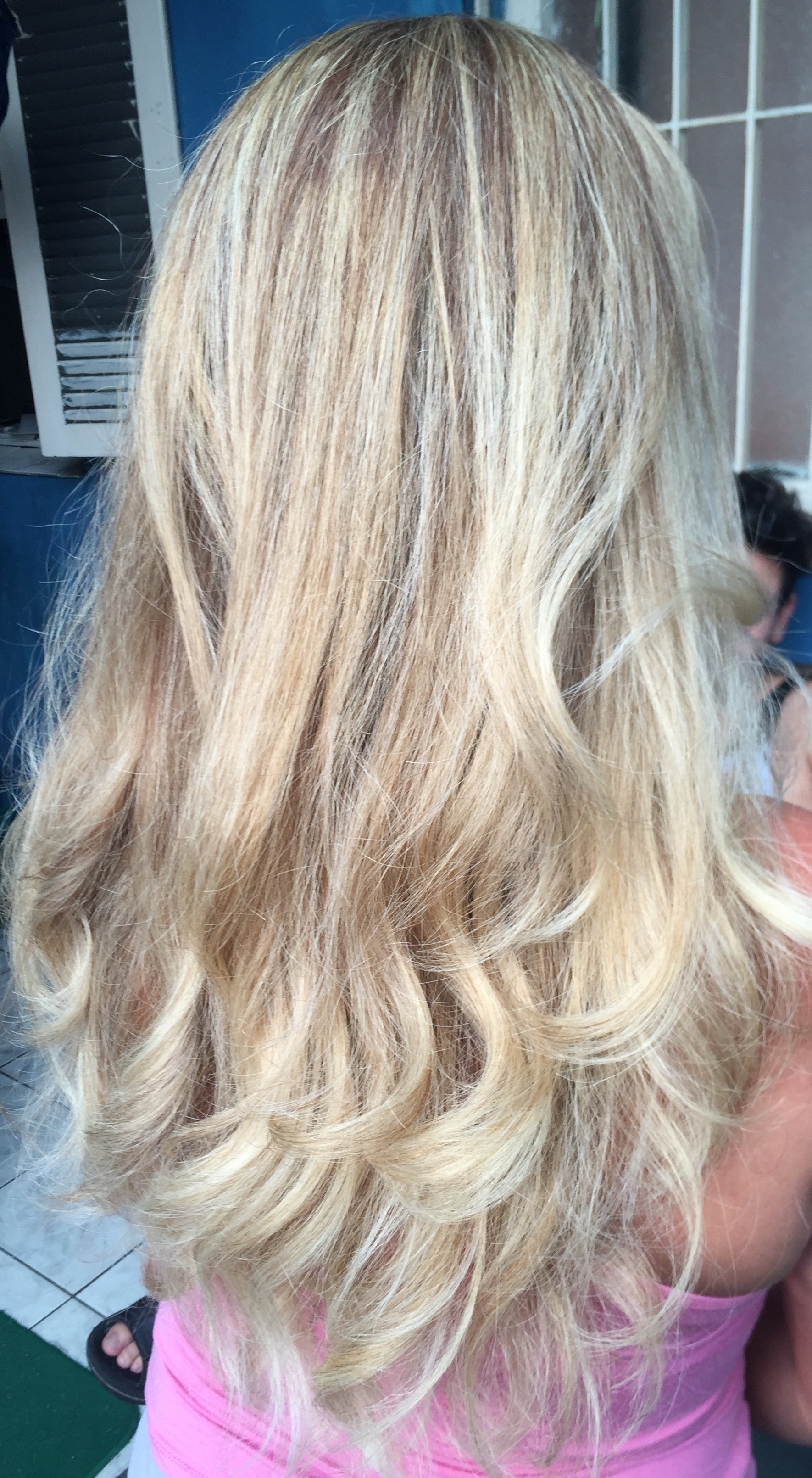 #babyblond #perola #blond #loira #mechas #luzes #bythiagoseguetto cabelo auxiliar cabeleireiro(a)