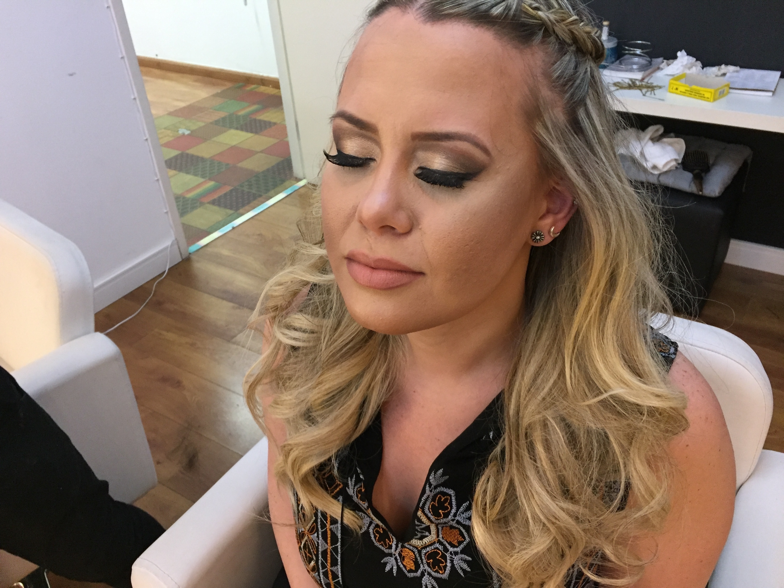 Makeup para festa  maquiagem cabeleireiro(a) maquiador(a)