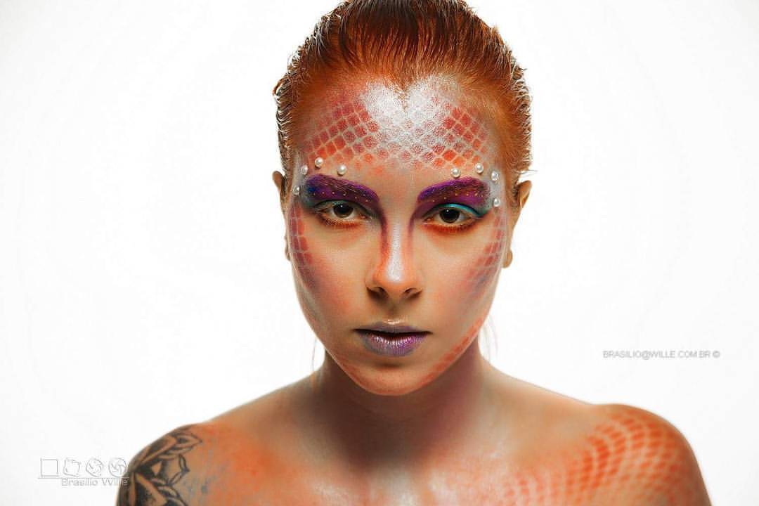 Maquiagem artística. Sereia que fiz para um trabalho de faculdade da cliente. 
#mermaid #makeupartist #sfxmakeup maquiagem