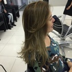 Correção de cor , retoque de raiz , mechas 