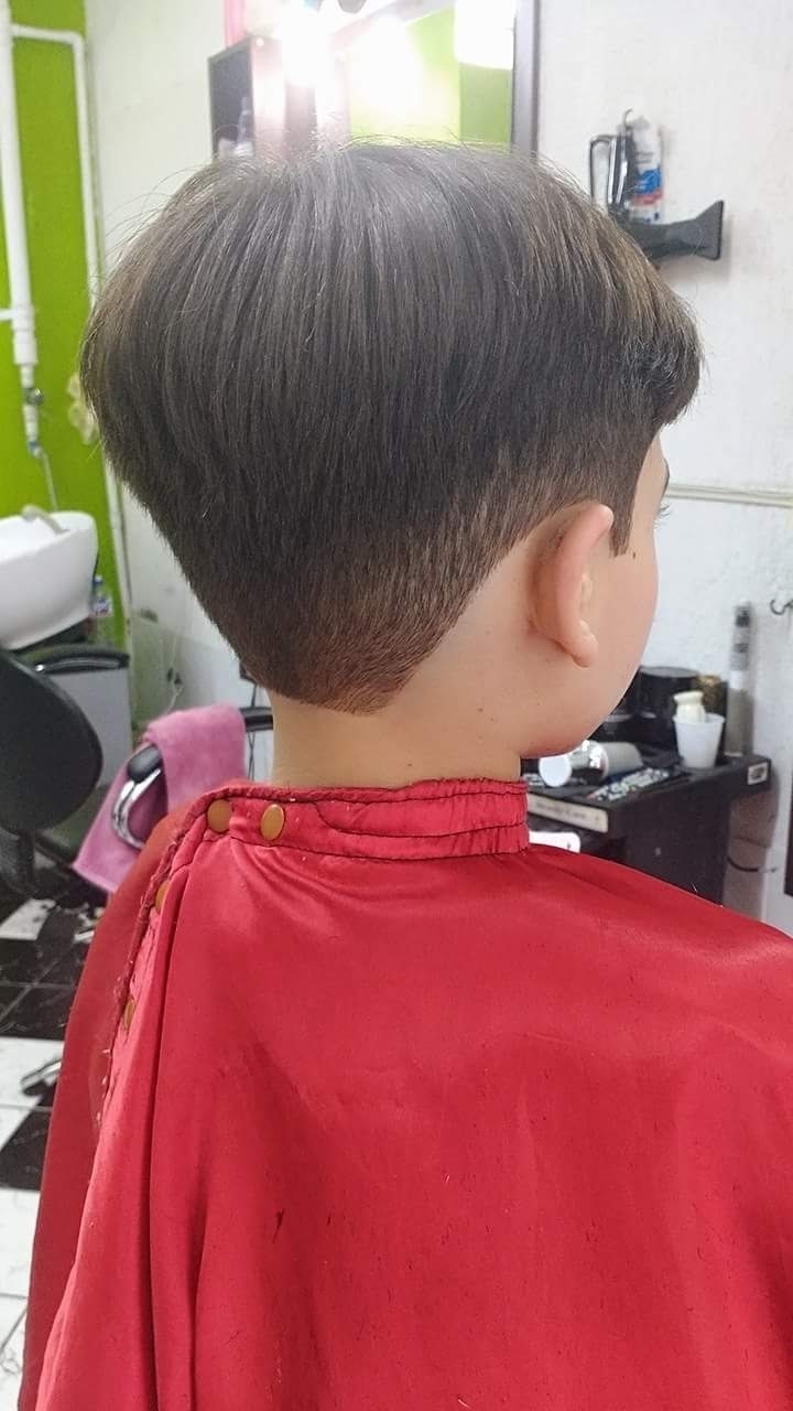 corte de cabelo surfista para menino