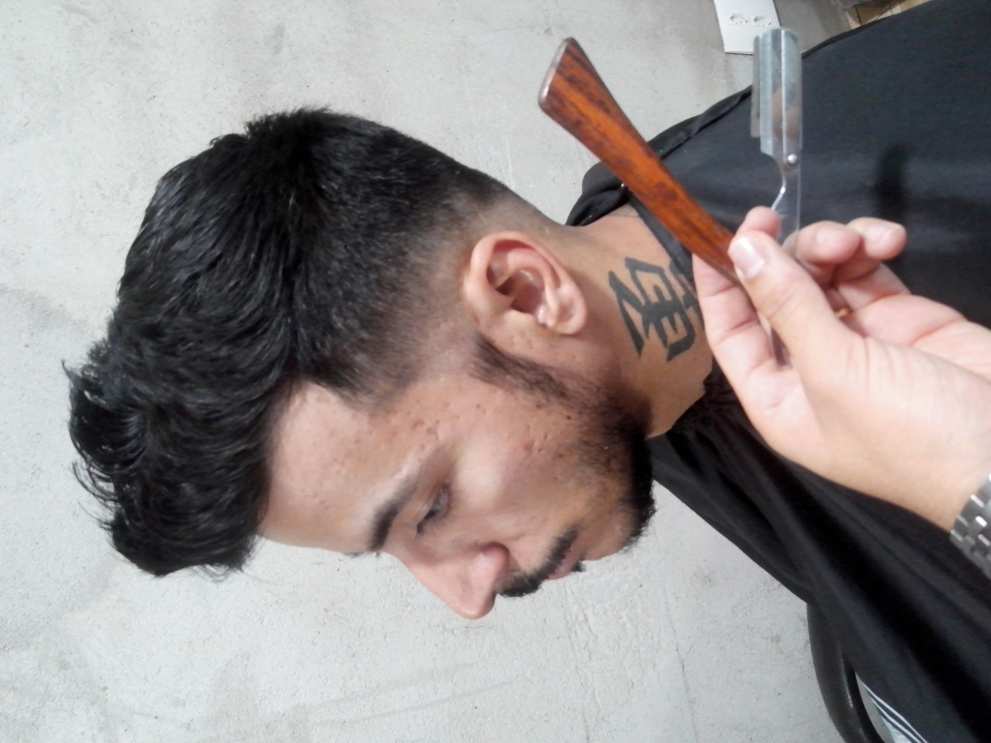 barbeiro(a)
