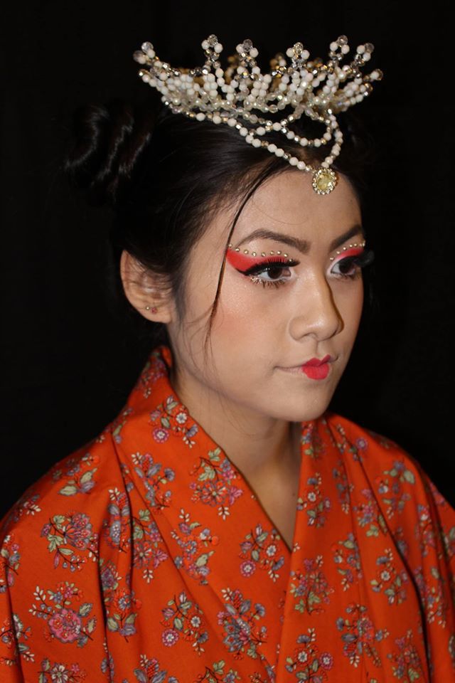 Noiva Conceitual. maquiagem designer de sobrancelhas estudante (maquiador)