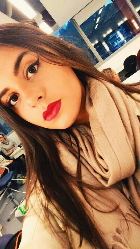 maquiagem designer de sobrancelhas estudante (maquiador)