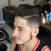 Mid Fade Old School com Pompadour, feito com Oster Pro Power 606