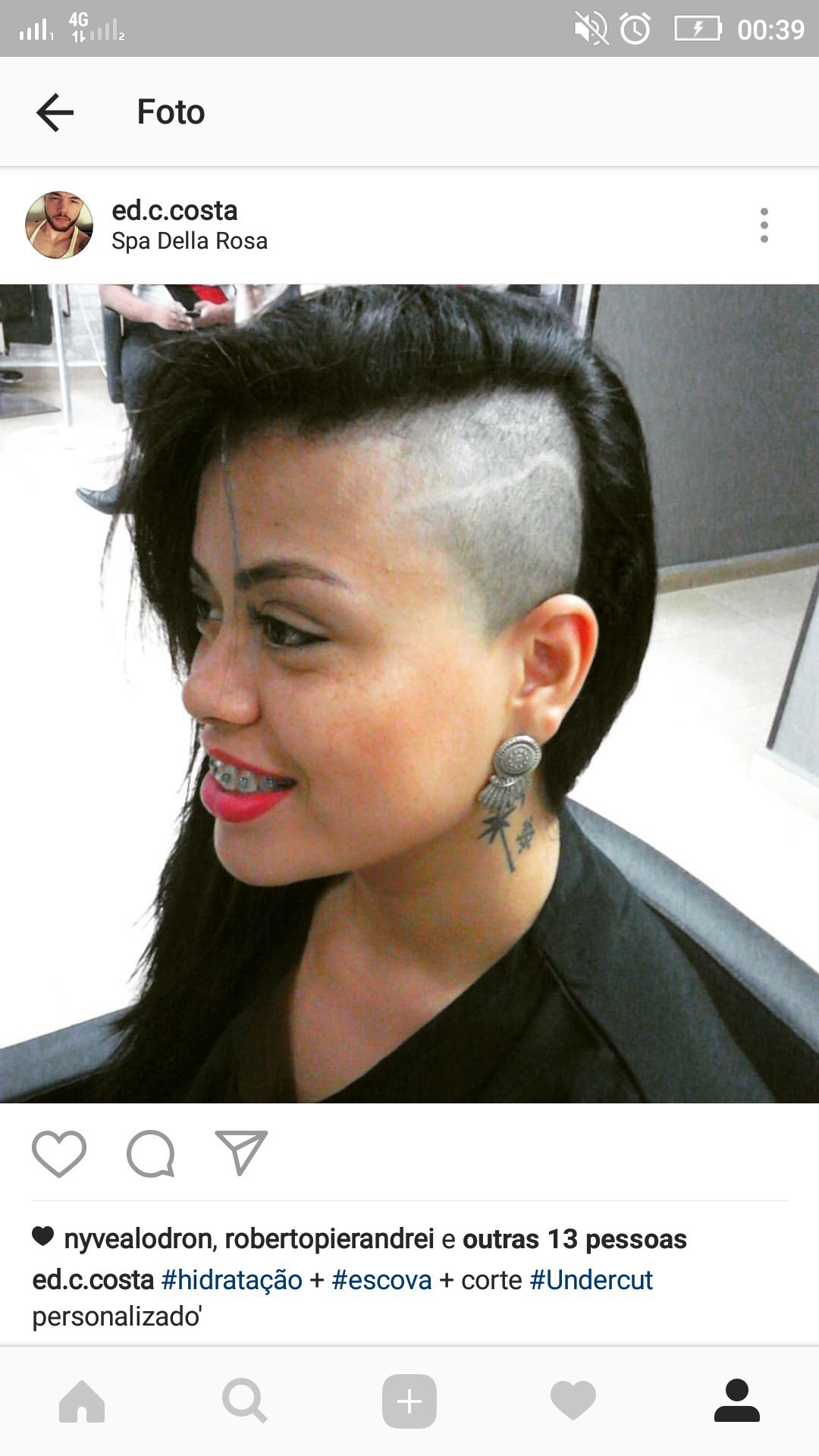 Undercut feminino personalizado  cabelo cabeleireiro(a) barbeiro(a)