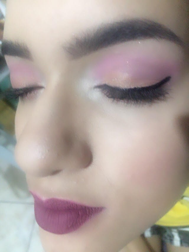 maquiagem auxiliar administrativo recepcionista maquiador(a)