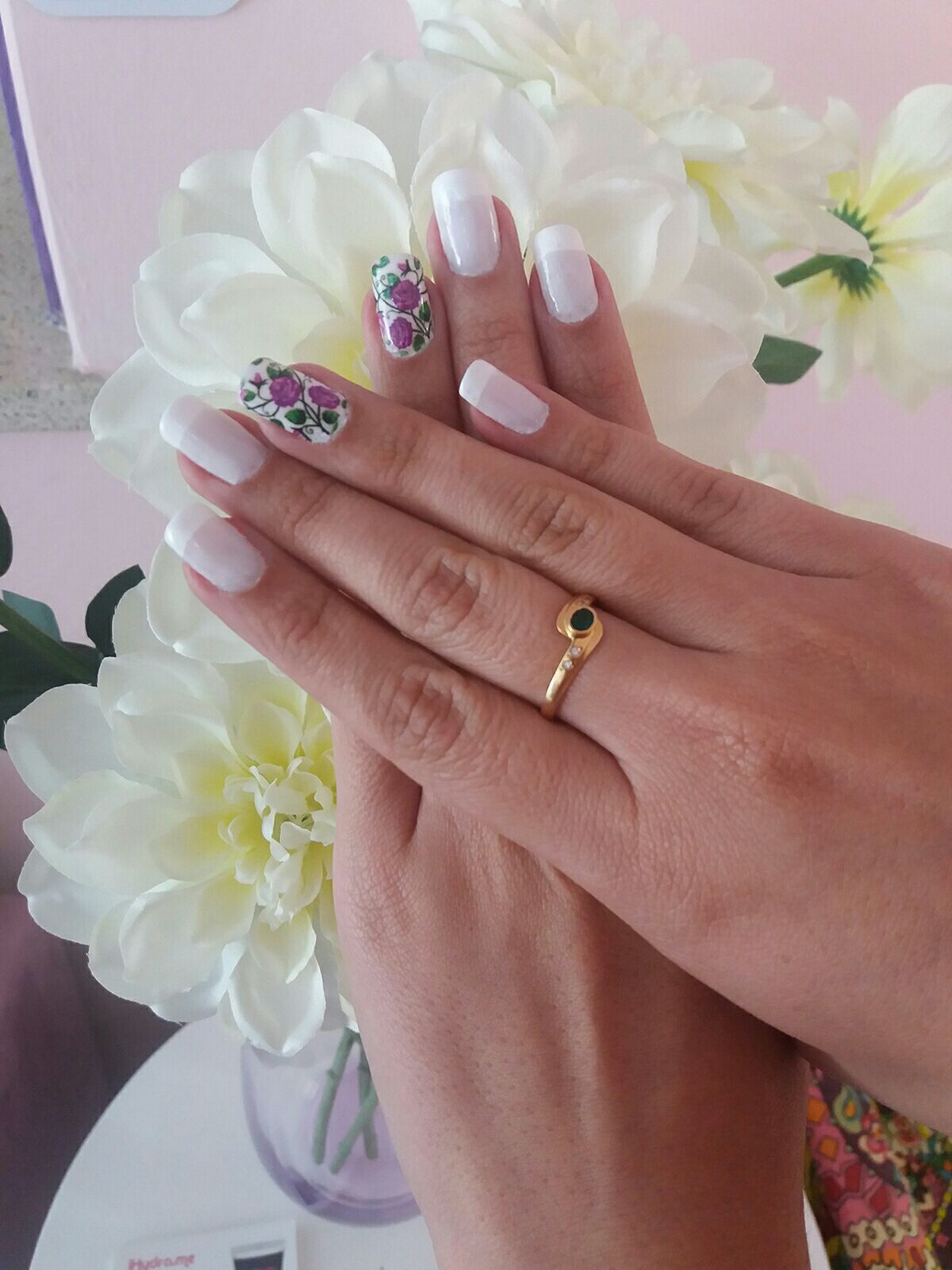 manicure e pedicure cabeleireiro(a) manicure e pedicure manicure e pedicure