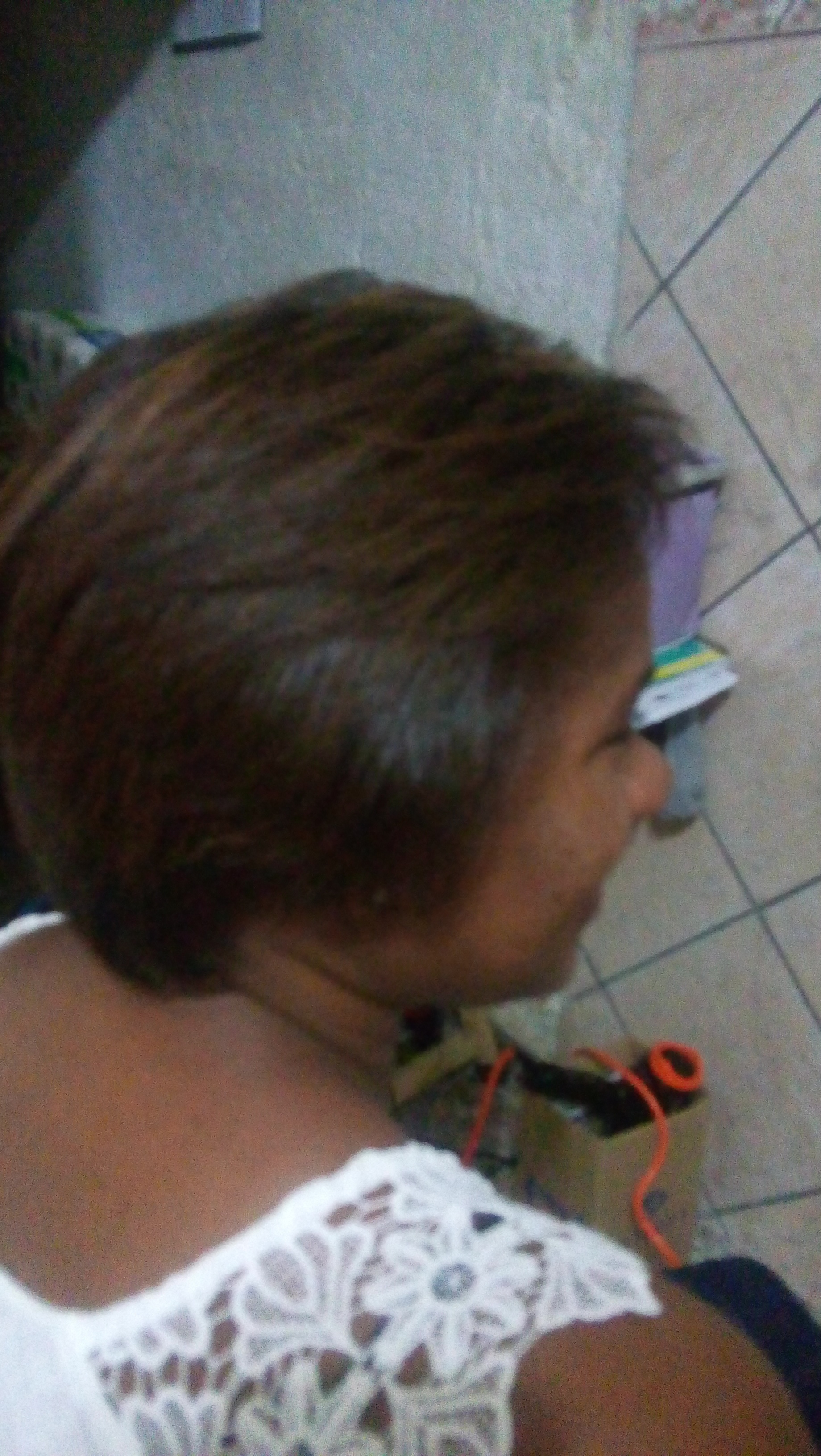 Resultado após uma reconstruçao dos fios. cabelo cabeleireiro(a)