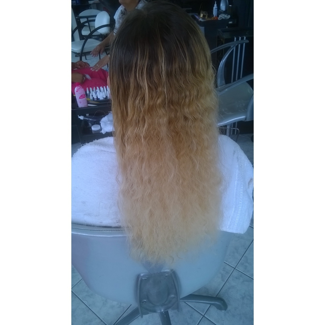 Opaco e sem brilho cabelo cabeleireiro(a) maquiador(a) escovista stylist / visagista