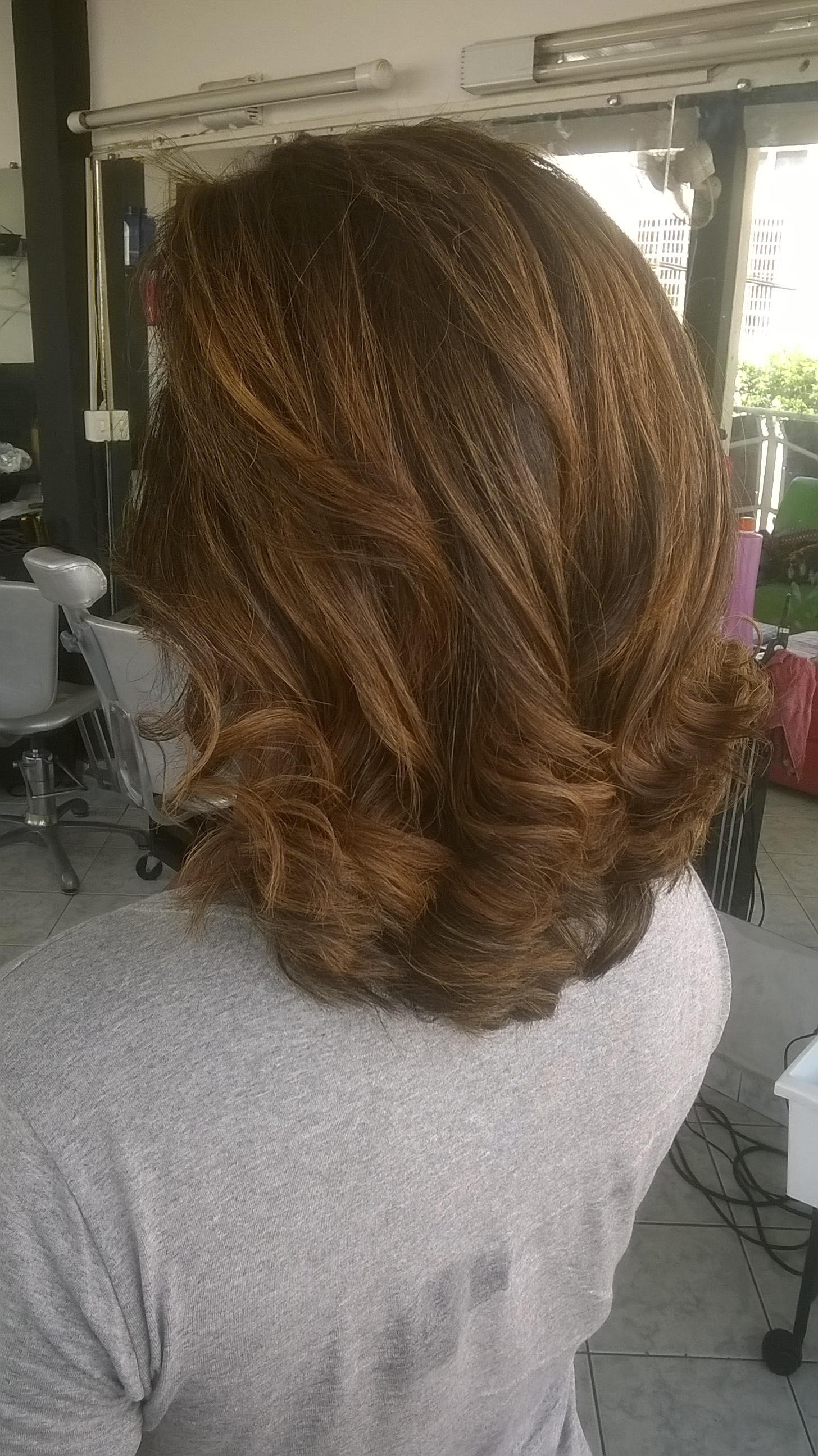 cabelo cabeleireiro(a) maquiador(a) escovista stylist / visagista