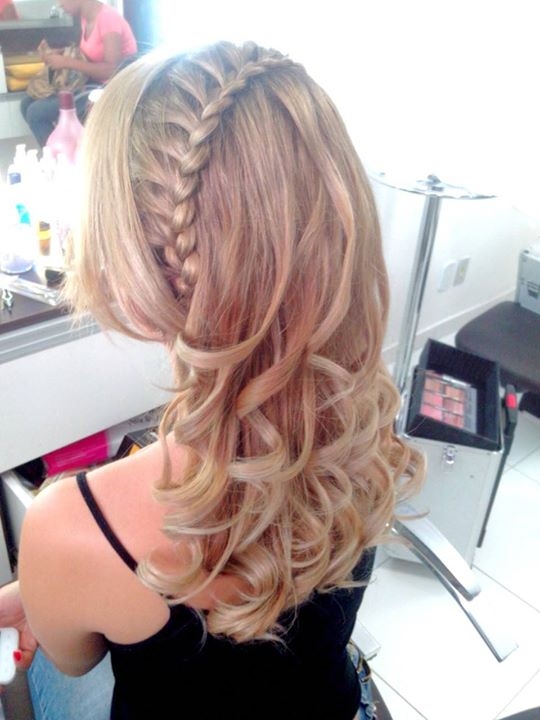 cabelo cabeleireiro(a) maquiador(a) escovista stylist / visagista