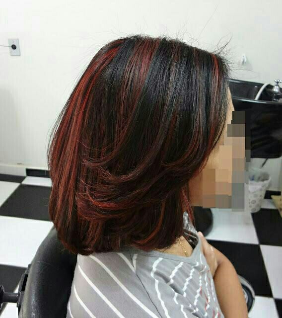 Luzes  vermelhas cabelo cabeleireiro(a) cabeleireiro(a)