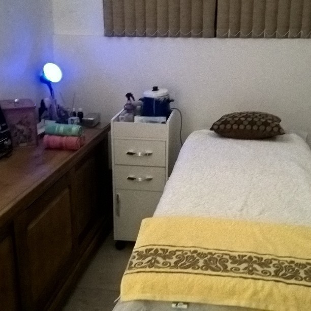 sala de massagem e maquiagem outros