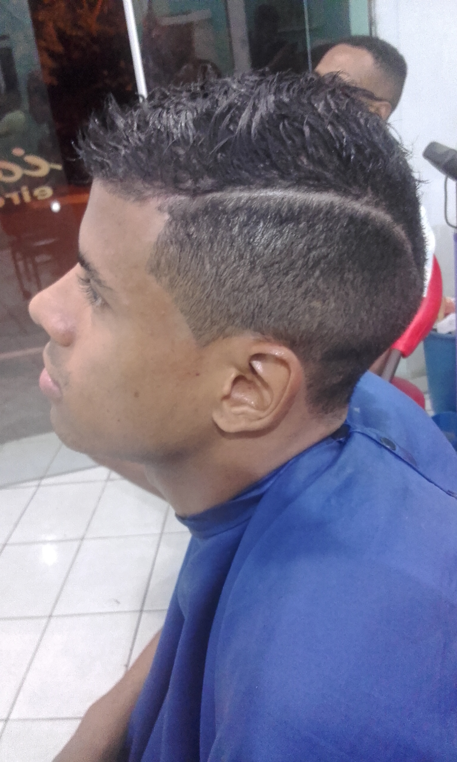 Corte no curso cabelo cabeleireiro(a)