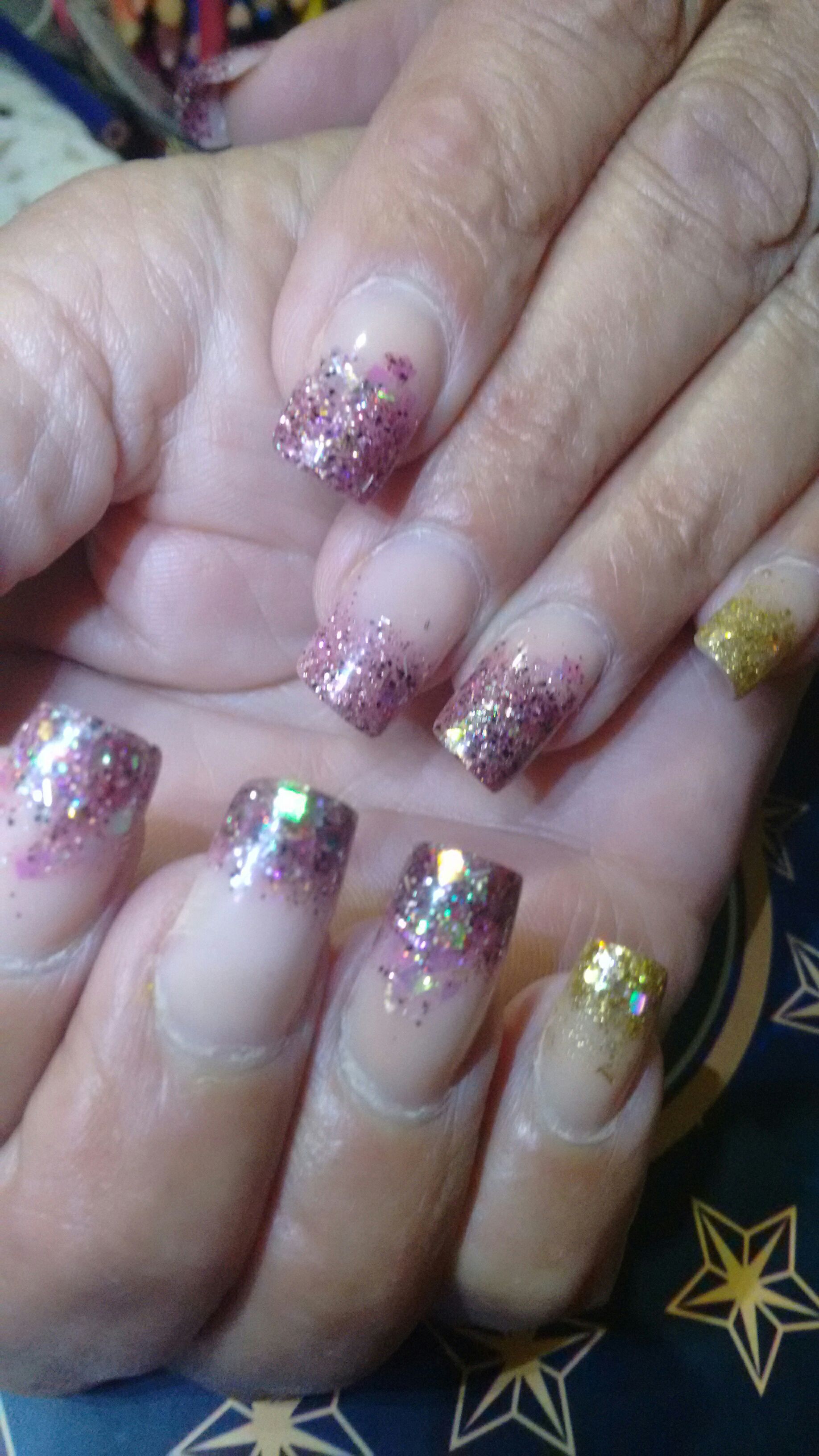 Cliente não fez a cutícula apenas alongamento. #unhas #nails @jufernandesnails unha manicure e pedicure massoterapeuta