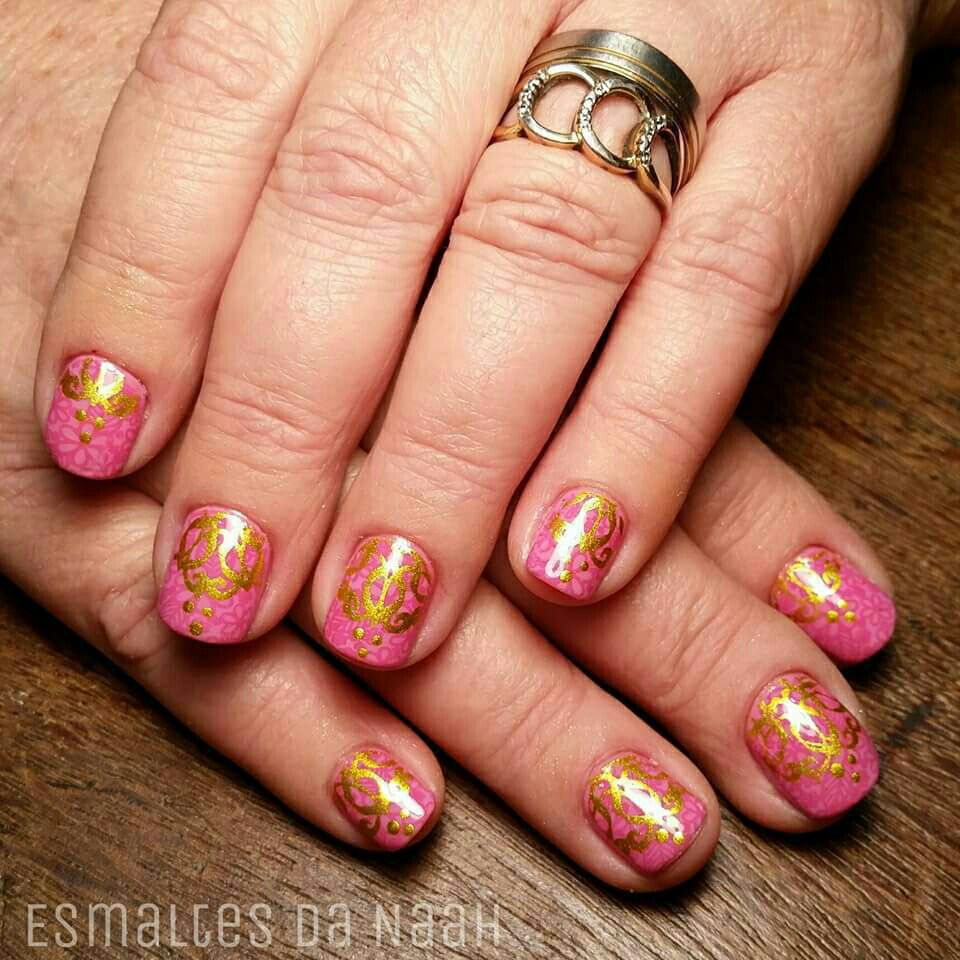 Esmaltação + Decoração com carimbo. unha manicure e pedicure