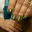 Esmaltação + Decoração com carimbo de Unhas.