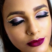 Double Cut Crease Glitterinado + Pele Iluminada
#maquiagem #maquiadoraubatuba #biaanjosmaquiadora #doublecutcrease #doublecutglitterinado #glitter